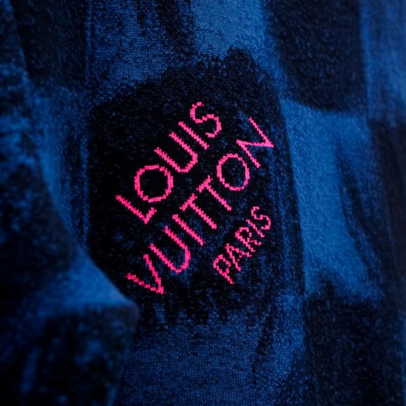 Louis Vuitton Blue Damier Salt Print Sweater - Picture 9 of 15